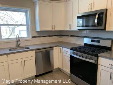 Main picture of 385 Huntington Ave
