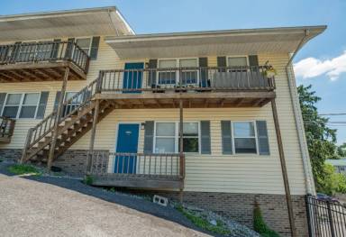 Main picture of 2621 University Ave