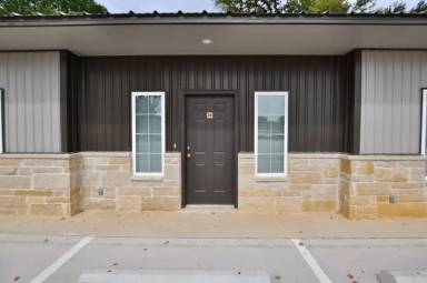 Main picture of 217 Price Ln