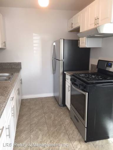 Main picture of 1136 1/2 N Madison Ave
