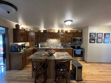 Main picture of 3802 White Pine Dr E