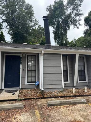 Main picture of 1201 Chee Ln