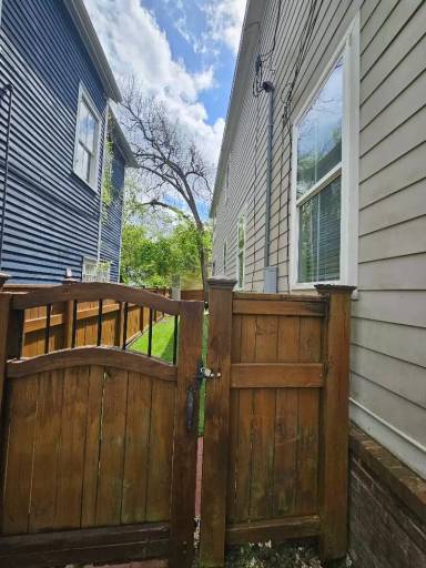 Main picture of 224 Orange St