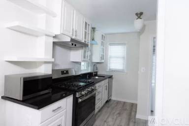 Main picture of 1825 S George Mason Dr