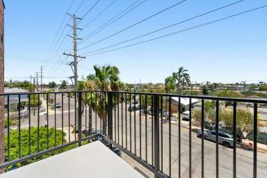 Main picture of 4080 32nd St
