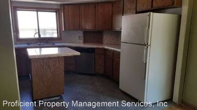 Main picture of 911 Rudd Ave