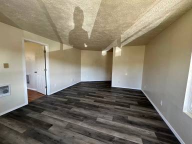 Main picture of 1037 Laurel St