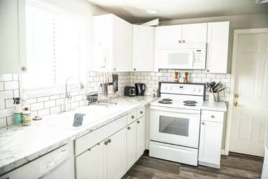 Main picture of 2204 Eagle Dr