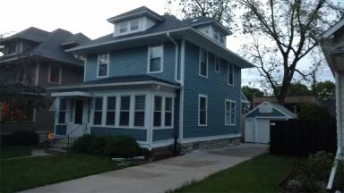 Main picture of 1127 1st St SW