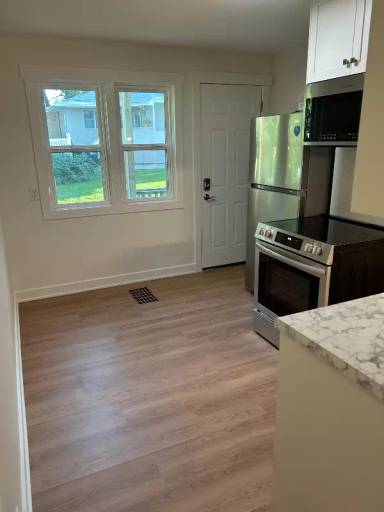 Main picture of 3525 Burt St