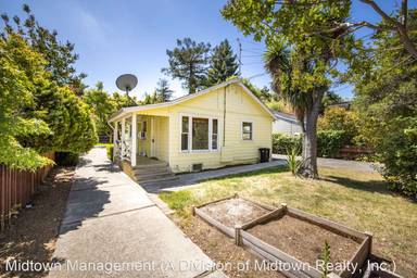 Main picture of 2141 Valparaiso Ave