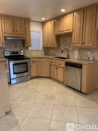 Main picture of 4754 Hemlock Cir
