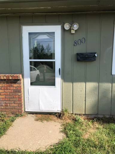 Main picture of 800 W Harrison St