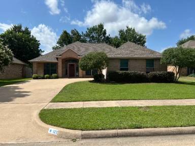Main picture of 123 Whipperwill Way