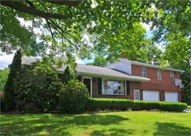Main picture of 237 Phillips Rd
