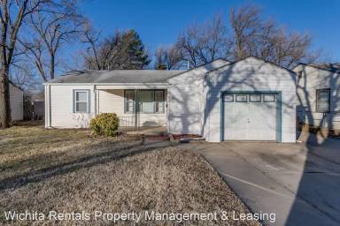 Main picture of 3051 S Fern Ave