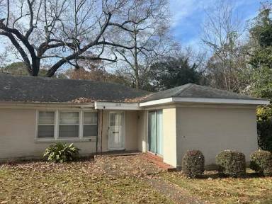 Main picture of 1651 Carter Ave