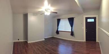 Main picture of 426 Sample St