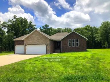 Main picture of 370 Southwoods Way
