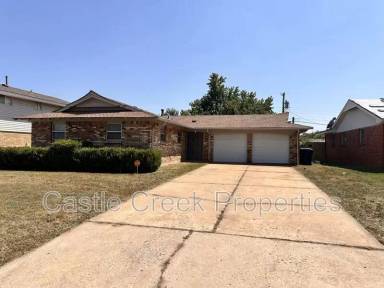 Main picture of 1304 SW 77th Ter