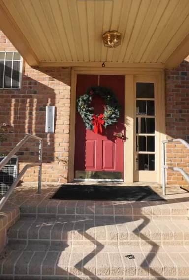 Main picture of 6 Banyanwood Ct