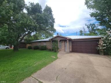 Main picture of 4301 Green Valley Dr