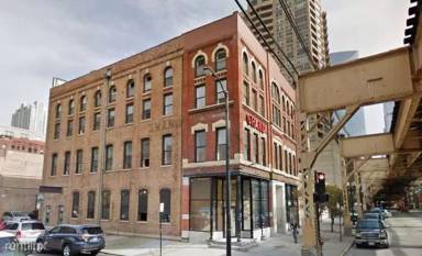 Main picture of 630 W Lake St