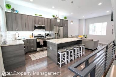 Main picture of 622 Cecil B Moore Ave