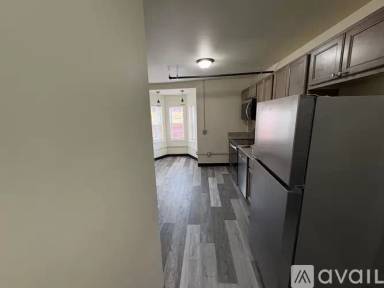 Main picture of 114 W Chestnut St