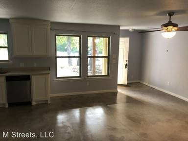 Main picture of 100 Morgan Meadows Dr