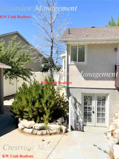 Main picture of 10519 S Poplar Grove Dr