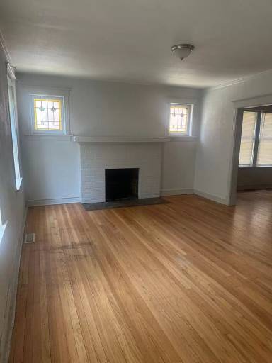 Main picture of 4965 Chippewa St