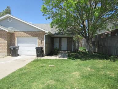 Main picture of 525 E 2015 N