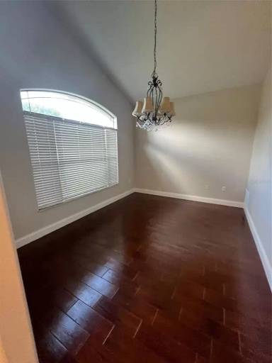 Main picture of 4924 Raylene Way