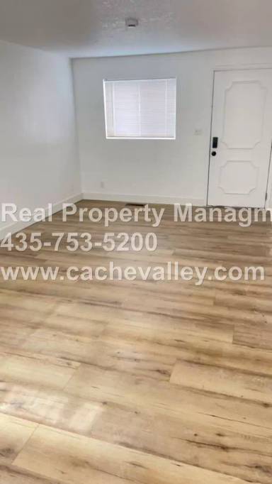 Main picture of 551 Dee Ave