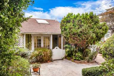 Main picture of 3724 1st Ave