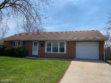 Main picture of 415 Robinhood Ct