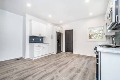 Main picture of 97 Wyoming St