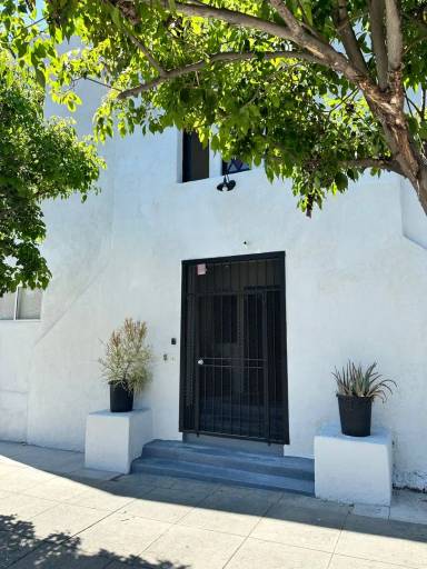 Main picture of 1001 Hyperion Ave