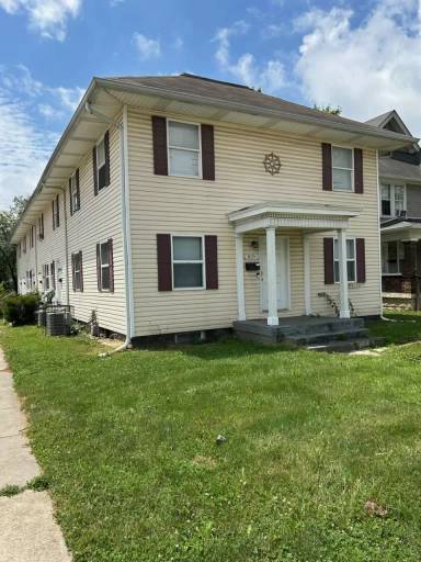 Main picture of 3835 East Washington Street - 10 S Bradley