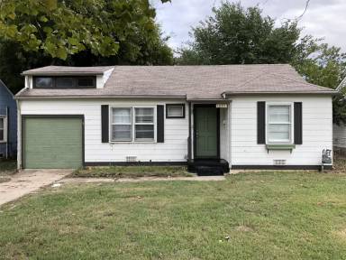 Main picture of 1055 N New Haven Ave