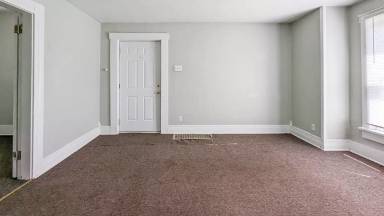 Main picture of 301 N Tillotson Ave