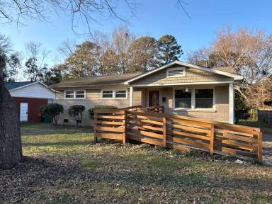 Main picture of 1431 Woodhill Ln