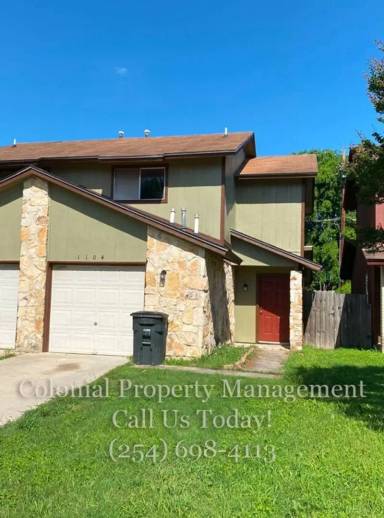 Main picture of 1112 Royal Crest Dr