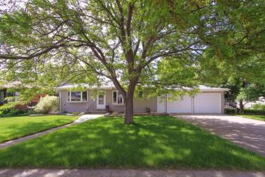 Main picture of 148 Riverview 5 W