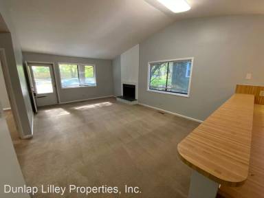 Main picture of 301 Westview Dr