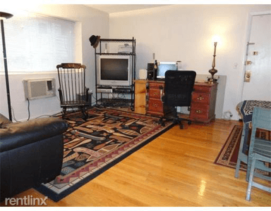 Main picture of 208 Kelton St