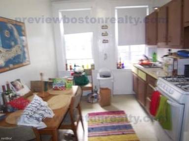 Main picture of 1626 Commonwealth Ave