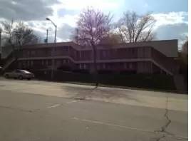 Main picture of 621 S 92nd St