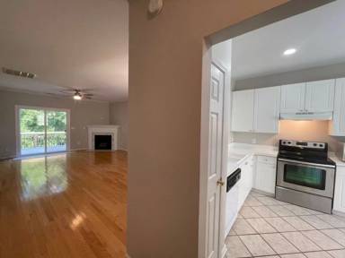 Main picture of 1007 Willowedge Ct